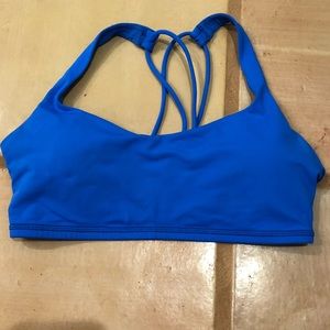 Lululemon Free to be bra S6